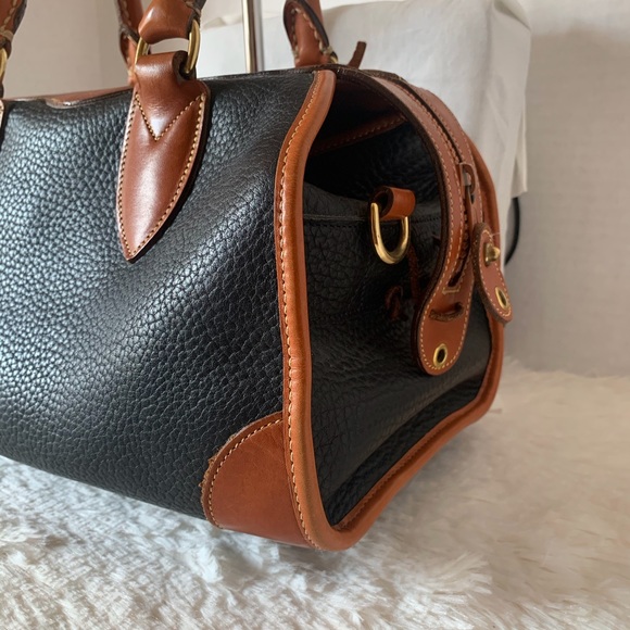 SOLD Vintage Dooney AWL Gladstone Satchel - Picture 5 of 16